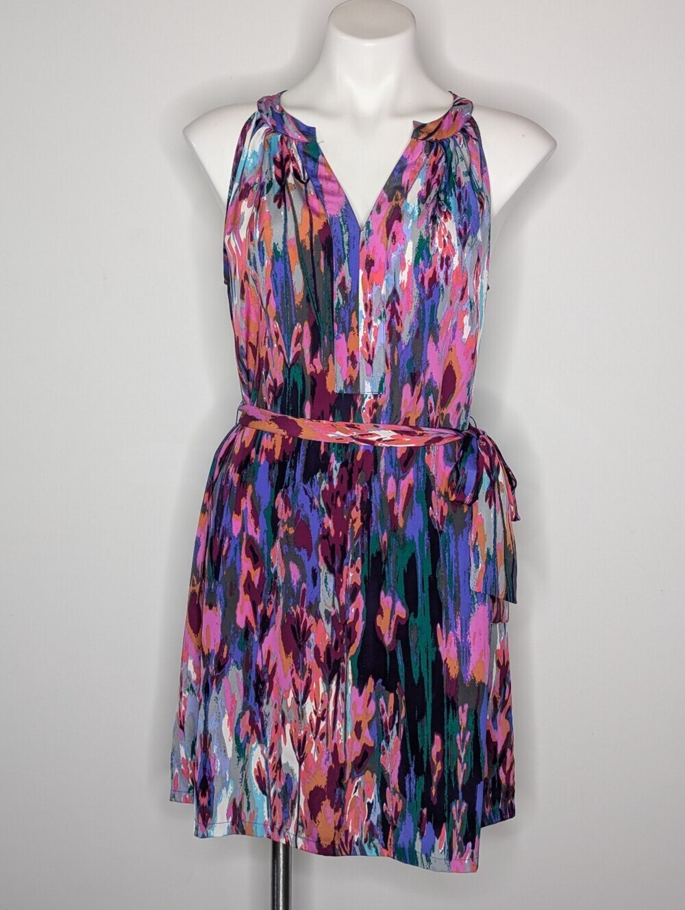 Charlie Jade Pink Blue Abstract V Neck Sleeveless Dress M